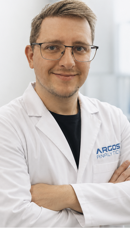 Dr. Stefan Peischard